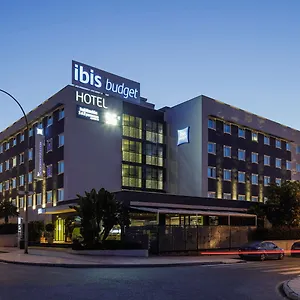 Ibis Budget Aeropuerto Avenida De Velazquez Отель